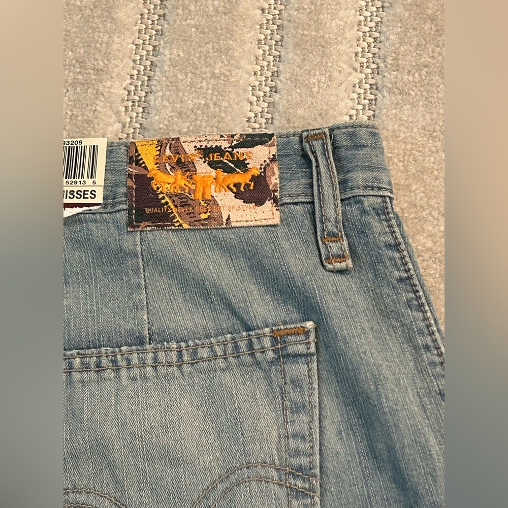 Levi’s Misses Vintage Y2K Deadstock Wide Leg Cropped Denim Culottes - Size 10 - Picture 7 of 14